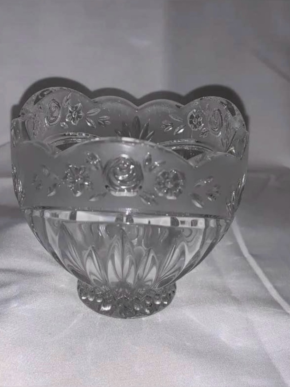 2 Crystal Cut Glass Decorative Bowls - Clear